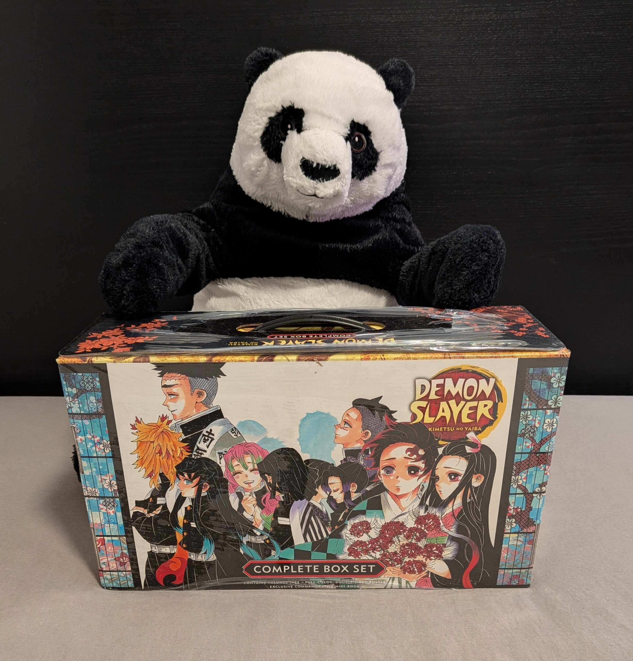 Demon Slayer: Kimetsu no Yaiba – Complete Box Set | Volumes 1–23 | With Premium - Image 2